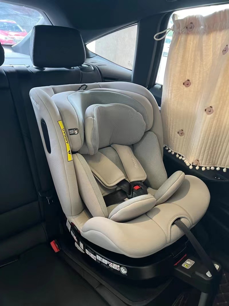 转让闲置汽车宝宝安全座椅。
