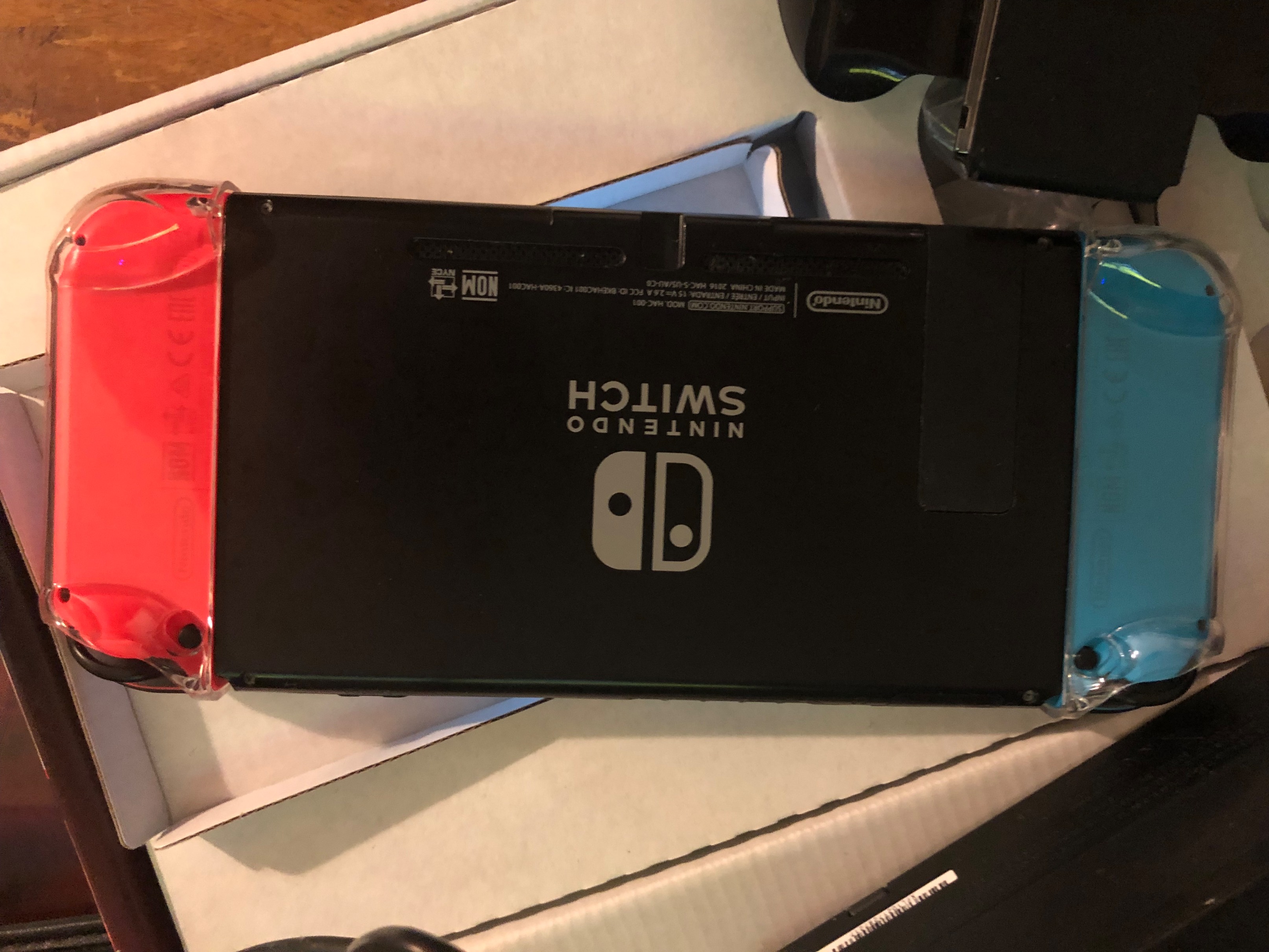 Nintendo Switch 9成新！Alhambra 自提