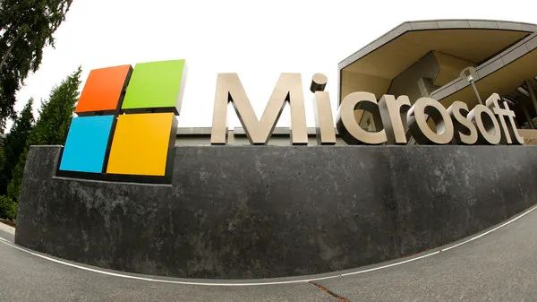 微软惊传大裁员“1.1万人将被资遣”！人资、工程部门都被砍