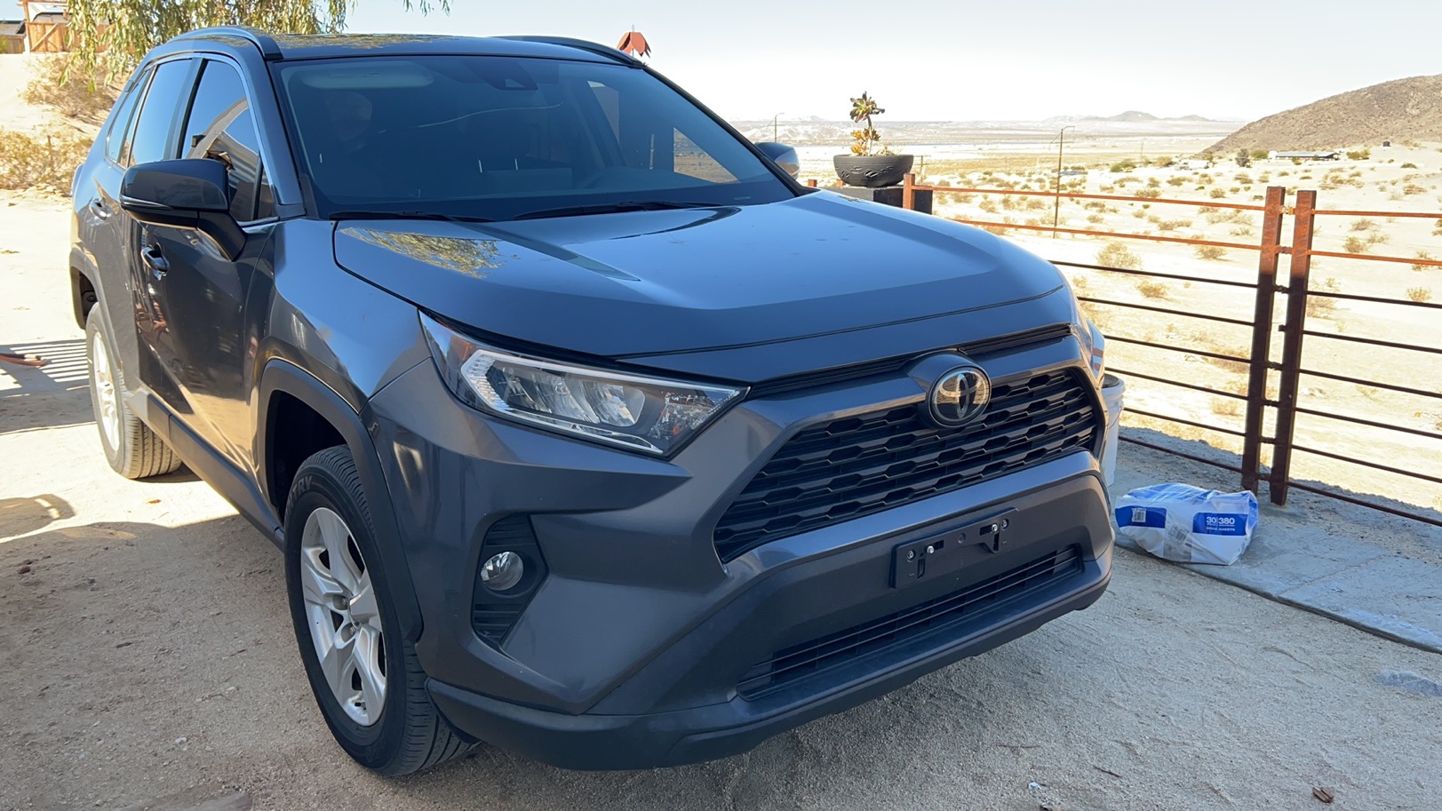 出自用2019 Toyota Rav4 XLE Premium Sport Utility 4D